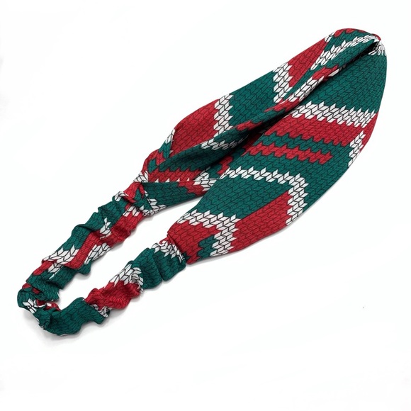 Red-Green-White Chevron Print Twist Headband - Picture 6 of 8